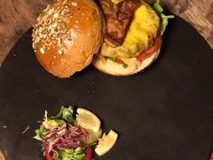 -HIGH FIVE哈福手工汉堡(桂林路店)