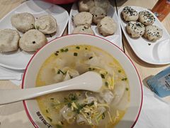 -小杨生煎(金山百联购物中心3楼店)