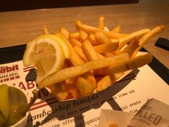 -The Habit Burger Grill 哈比特汉堡(复兴soho店)