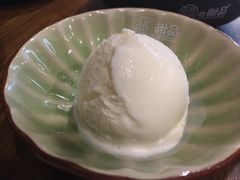 -三花奶奶的甜品(百联嘉定购物中心店)