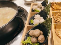 -汤宴·参须肚包鸡(南京路店)