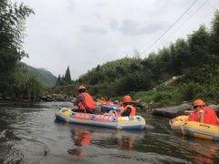 -藏龙百瀑漂流
