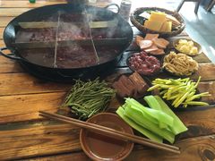 -岗上渣渣老火锅(两路口店)