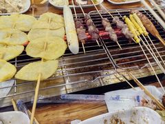 -哈尔滨小酒馆·鲜肉现穿自助烧烤(康新花园店)