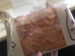 -蓝小轩蛋糕·面包(趣春店)