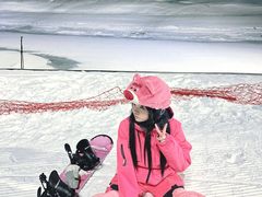 -丝绸之路山地度假区滑雪场