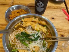 -柳州肥姨妈大骨螺蛳粉(老闵行店)