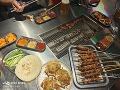 -马路牙子烧烤音乐酒馆(望京店)