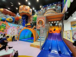 -太空学院儿童娱教乐园(中华广场店)