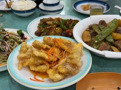 -鹤乡东北菜(崮山路店)