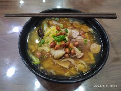 -阿芬卤面(花巷店)