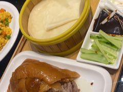 -香山湖家家宴(中山陵店)