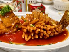 松鼠桂鱼。-鹿鸣春饭店(总店)