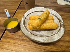 -Dough&Joe团憩(瑞虹天地月亮湾店)