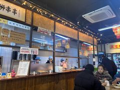 -丽丽三鲜螺蛳粉(田林路店)