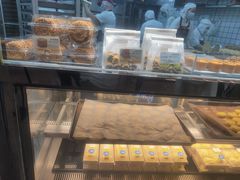 面包甜点陈列柜-鲍师傅糕点(国金街店)