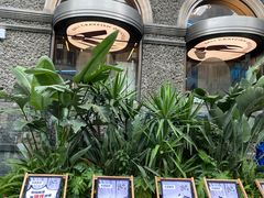 景观位-巴厘龙虾·榜首油焖大虾(洞庭·艺术洋房店)