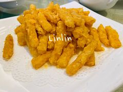 咸蛋黄炒南瓜条-万山楼海鲜酒家·二十三年老字号