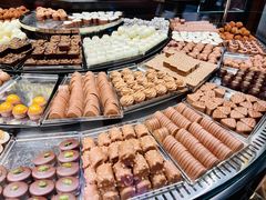 -Laderach 莱德拉(上海环贸iapm店)