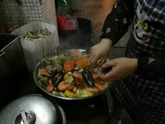 招牌海鲜骨煲-凤城康记饭店
