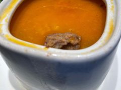 番茄玉米煲龙骨-汤城小厨•粤菜•靓汤(苏州街店)