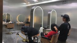 -Tloml salon