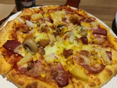 必胜硬核肉多多比萨-必胜客(新中纬店)