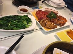 -新大咀港式茶餐厅(宝山万达店)