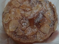 芝士布里欧修面包-巴黎贝甜(华堂新辰汇店)