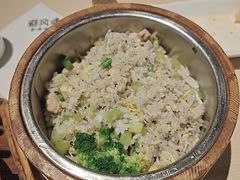 黑松露鸡粒炒饭-避风塘(金山万达店)