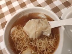 -新大咀港式茶餐厅(宝山万达店)