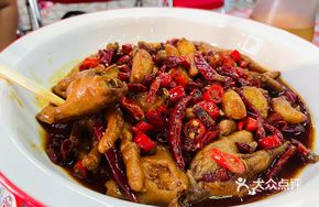 Spicy Braised Chicken Feet
