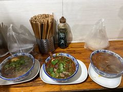 -叶新小吃店(来凤小区总店)