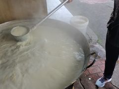 -云南大锅豆浆店