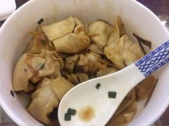 -笑来喜馄饨小笼工坊店(湖滨街店)
