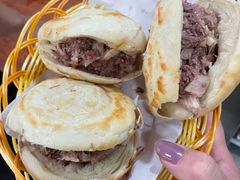 -闫家驴肉火烧(五四店)