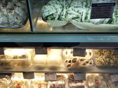 面包甜点陈列柜-白玉兰食品(甜云店)
