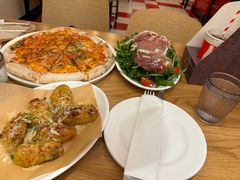 -城市大道红炉披萨烘焙坊