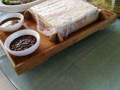 -红栌温泉山庄生态美食餐厅