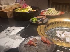 -山川小町·极番烧肉(新地假日广场店)
