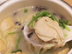 油豆腐百叶包粉丝汤-小杨生煎(湟普汇店)