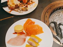 -钱小奴海鲜自助黑金店(杭州滨江龙湖店)