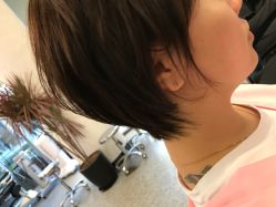 -愉己冥想·护发专门店