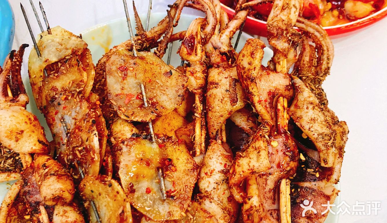 三十多年的烧烤老店,大粒的孜然撒料很够味!