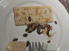 -上海滴水湖皇冠假日酒店