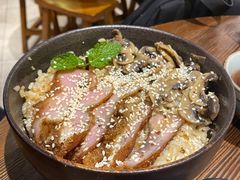 经典黄油蒜炒饭-千金一碗·宝岛一村(韩国街店)