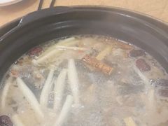 -濠轩阁特色生蚝火锅(水湾路店)
