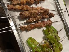 羊肉串-長壹旋转烤吧 农家鸡火锅