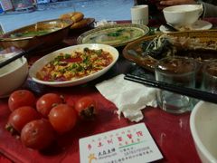 -乡土特色.冷锅鱼.牦牛肉汤锅