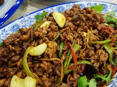 -江城燕子大排档(江汉路步行街店)